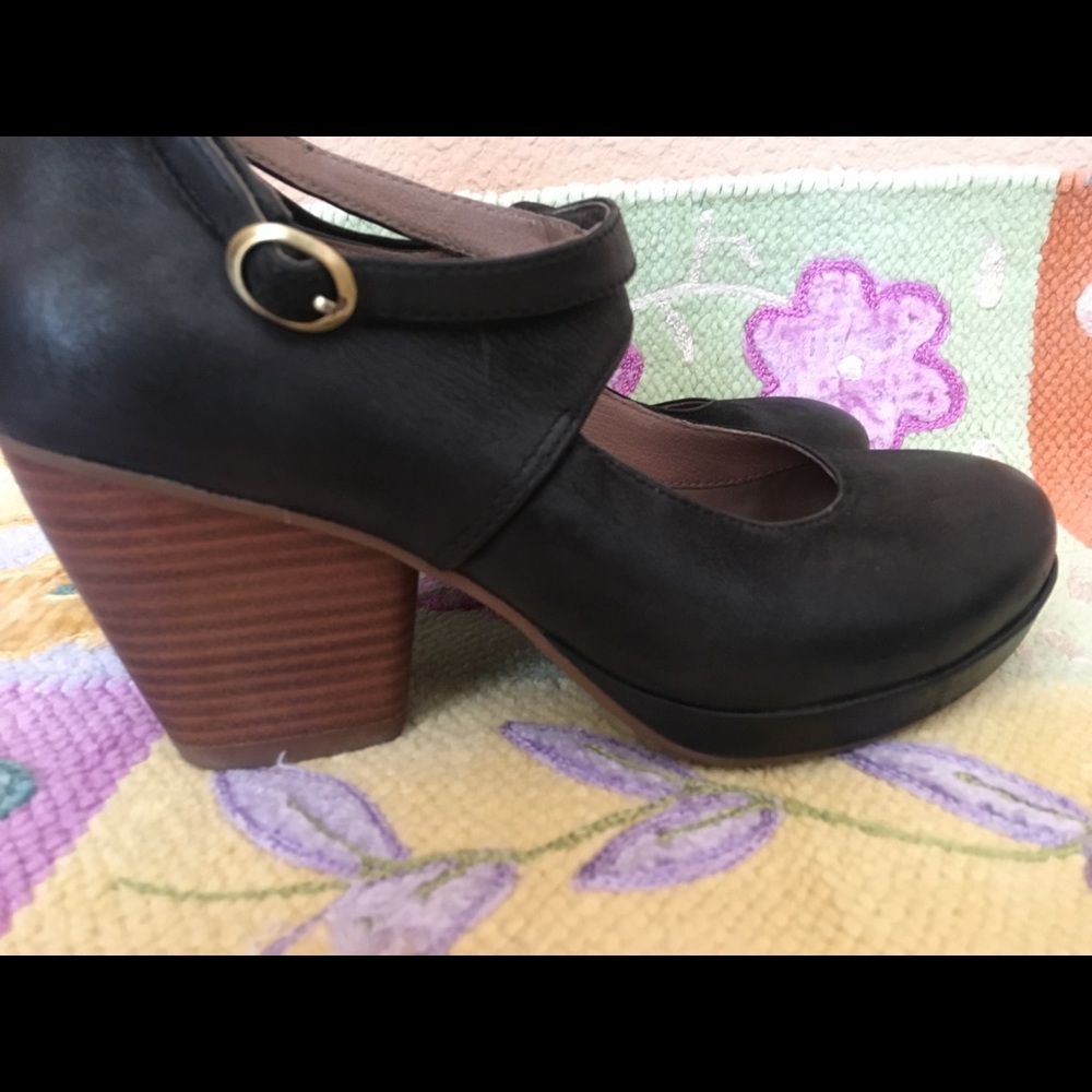 Dansko pumps. Rarely worn.  MUST SELL
